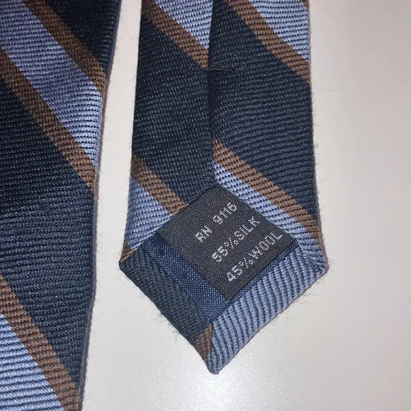 Franklin Tailored Blue Multi Color Striped Tie. Preloved Like New - Picture 3 of 4